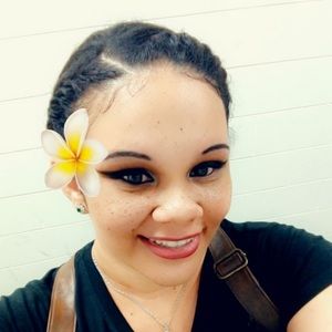 Meet your Posher, Leanne